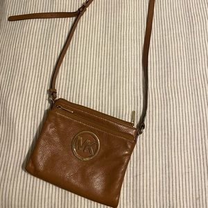 Crossbody purse